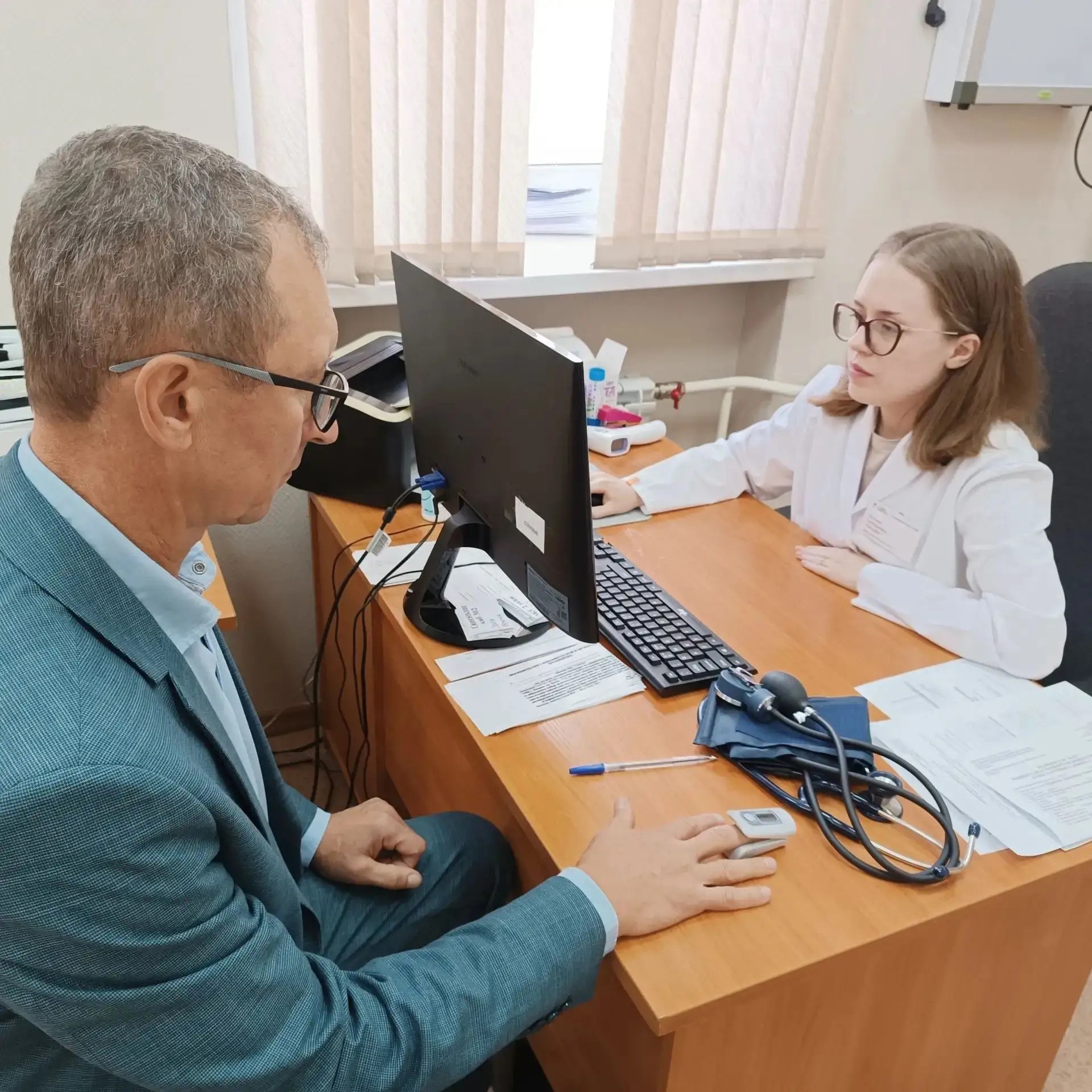 Руководители министерств и главы территорий Кузбасса по примеру губернатора Ильи Середюка проходят диспансеризацию
