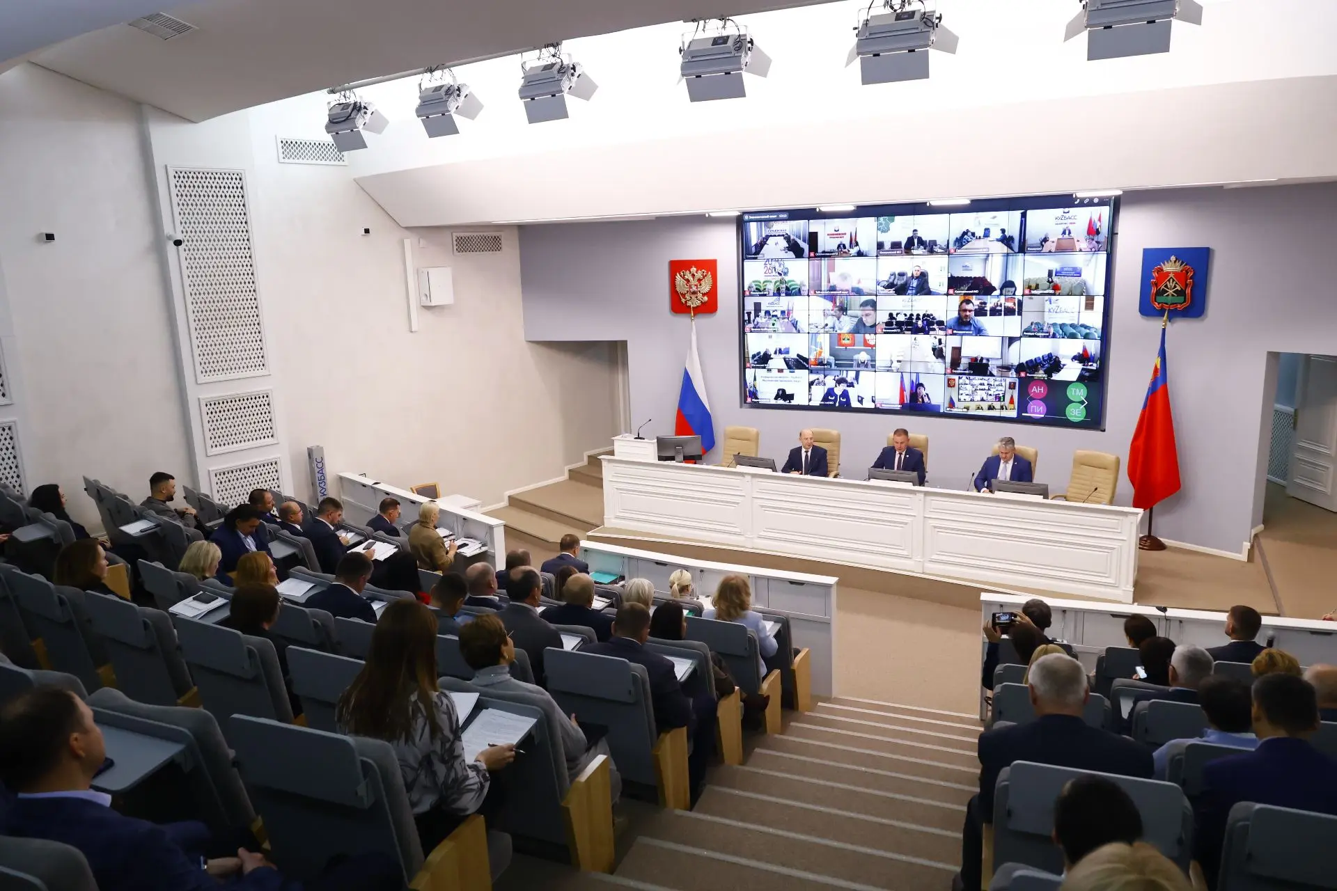 Илья Середюк: стратегия развития Кузбасса предусматривает параллельное комплексное развитие ведущих отраслей