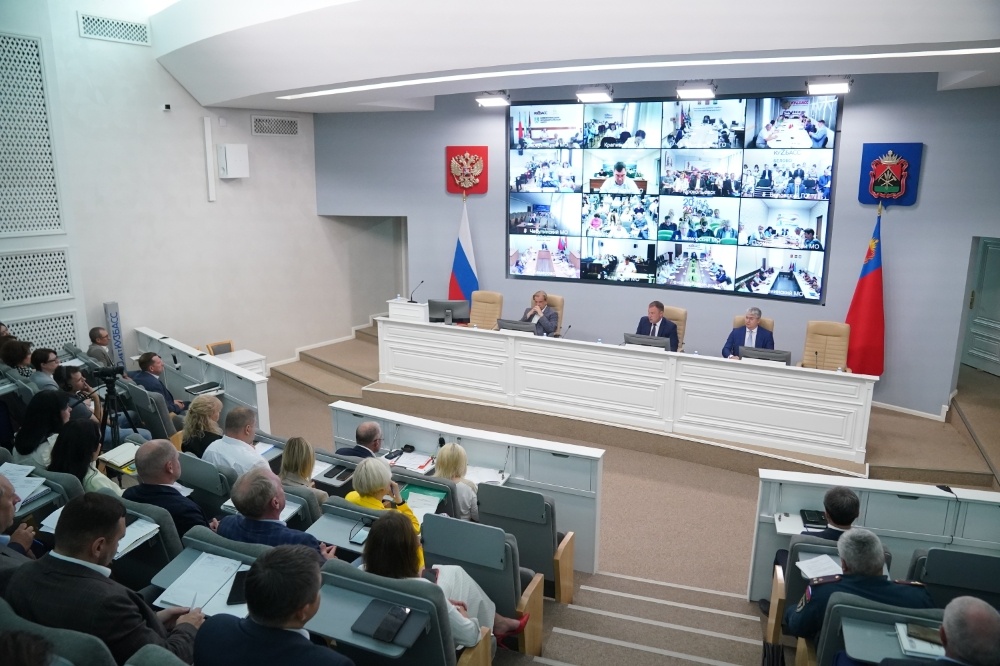 Илья Середюк поручил в кратчайшие сроки создать резерв угля для отгрузки населению Илья Середюк поручил в кратчайшие сроки создать резерв угля для отгрузки населению